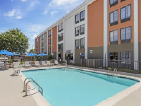 เบสท์เวสเทิร์นพลัส วิลมิงตัน/ไรท์สวิลล์บีช โรงแรมในวิลมิงตัน