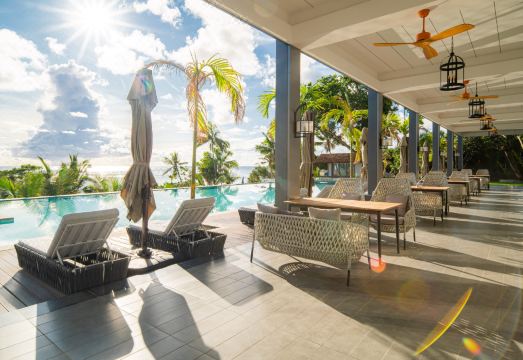 팔라우 선라이즈 씨뷰 랜디슨 리트리트 수영장