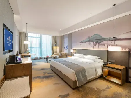 Hong Kong Zhibao Hotel (Jinrong Plaza)
