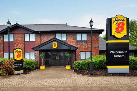 Super 8 by Wyndham Durham Отели в г. Тримдон
