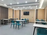 โรงแรมซิตี้พรีเฟอร์ (สถานีรถไฟใต้ดินซงเจียกัง สนามบินนานาชาติเทียนเหอ อู่ฮั่น) โรงแรมในอู่ฮั่น