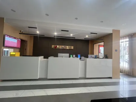 Junyi Chain Hotel (Chuzhou Mingguang City Nüshan Road)