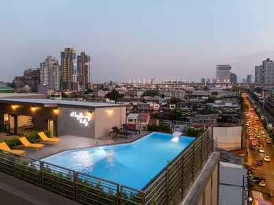 Lumen Bangkok Udomsuk Station Hotel dekat Ramkhamhaeng University Bang Na Campus