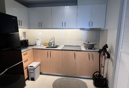 Luxury 1 Bedroom Manila BaySunset Airports Okada Solaire MOA with Parking