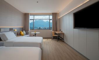 Homeinn Plus Hotel (Zhangjiajie Shiqu Ziwu Road)
