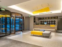 7 Days Premium Hotel (Tianjin Wudadao Tonglou Subway Station) - parkir