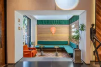 Jinan Manting Light House Hotel(Shandong houlou Impression City) - Træningscentre