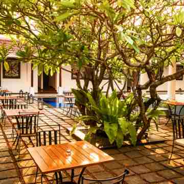Residence on Park Street Hotel Exterior