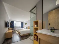 Trip.com Chain Hotel (Zhengzhou Zoo Guomao 360 Branch)