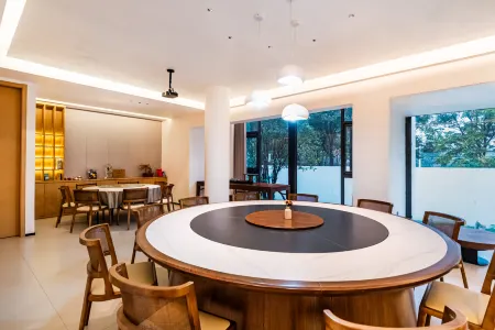 Fenglan Yunju Отели рядом с достопримечательностью «Xi'an Mingde Institute of Technology»