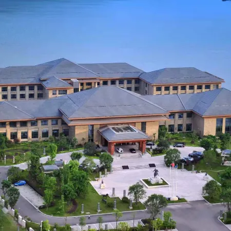 River & Holiday Grand Rezen Hotel Yunyang