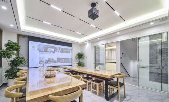 Manshi · Designer Courtyard Homestay (Changping)