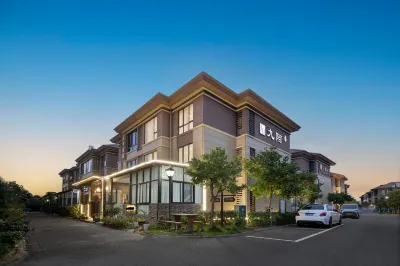 Floral Hotel·Zhujiajian Jiumo Hotel โรงแรมในโจวซาน
