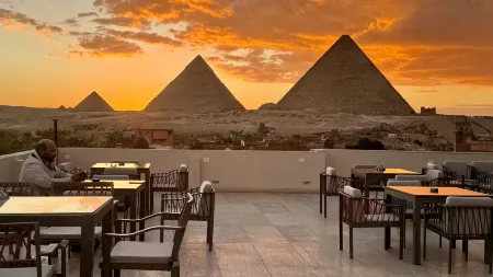 Pyramids Hotel Отели рядом с достопримечательностью «Панорамный вид пирамид»