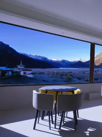 Baiyi Fuoxi Hotel (Basuran Wuhu Branch) Отели рядом с достопримечательностью «Ranwu Lake International Self-Driving Campground»