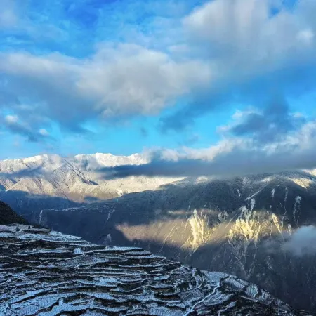 Qianshan Snow Designer Homestay, Maoxian