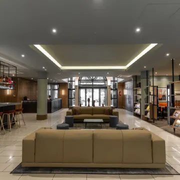 Adina Apartment Hotel Budapest Отели рядом с достопримечательностью «04. Уйпешт»