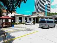 TOP Pool Villa Pattaya -  Casas de vacaciones