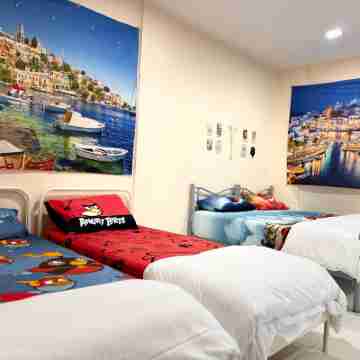 Santorini 3000sqft Townvilla, rooftop BBQ, 5BR, 13pax Rooms
