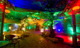 Hushan Hot Spring Resort