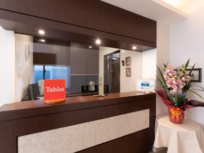 Changtee Hotel Отели рядом со станцией Мэдзиро