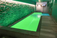Best Western Plus Hotel la Joliette - Pools