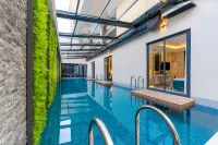 Lexia Hotels - Pool