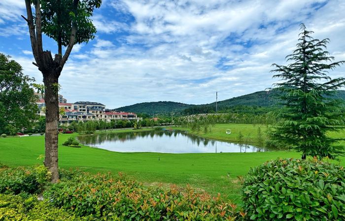 Funchun No.10 Hotel Xiangyang