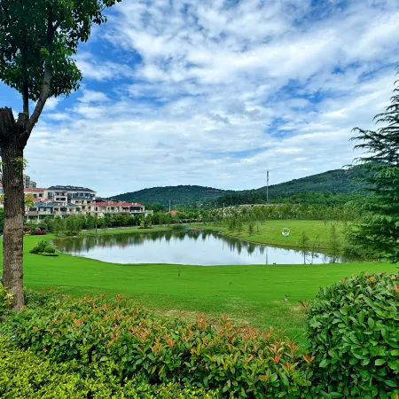 Funchun No.10 Hotel Xiangyang