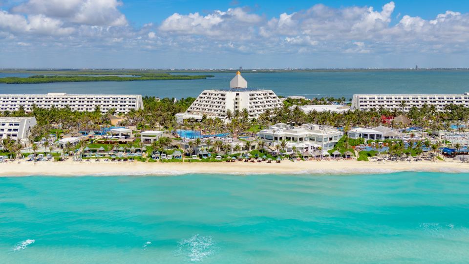 The Pyramid Cancun by Oasis - Gourmet Premium All Inclusive