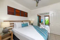 Meridian at Port Douglas - sul mare