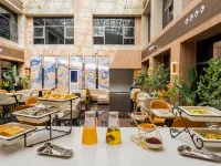 Wotels · Selected Hotel (Xi'an Giant Wild Goose Pagoda Xiaozhai Subway Station Store) Hotels near Yanta