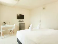 Bansuay Phra Nang Klao Near MRT Phra Nang Klao Bridge MRTサイマー駅周辺のホテル