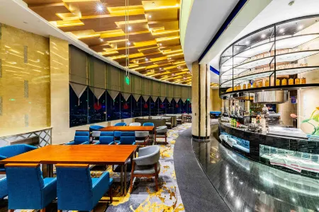 Huai'an Celebrity City Hotel Отели рядом с достопримечательностью «Young Zhou Enlai Reading Site»