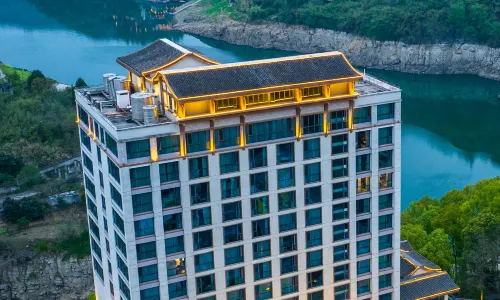 ChaXiTai Holiday Hotel in Furong Town