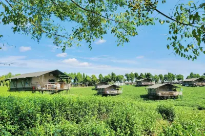 Changzhou Maoshan Forest World Camping Base Hotels near Oriental Saltlake Resort