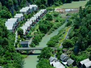 Popular Luxury Hotels in Xinchang