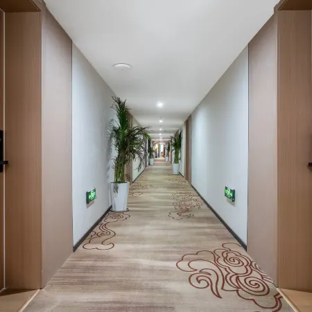 Lebang Hotel Отели рядом с достопримечательностью «Библиотека Сианьского нефтяного университета (Юйуйский кампус)»