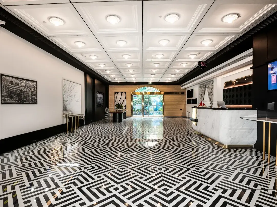 Vic Multi-cloud Enjoy Hotel - Wuhan