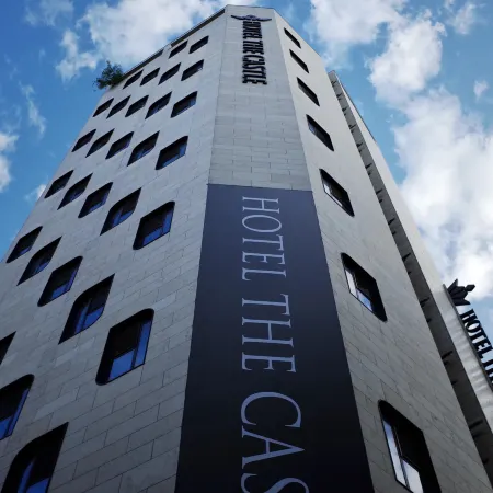 Hotel the Castle Sincheon Отели рядом с достопримечательностью «Бейсбол Стадион Ямсил»
