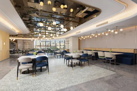 Hilton Garden Inn Huai'an Huaiyin Отели рядом с достопримечательностью «Young Zhou Enlai Reading Site»