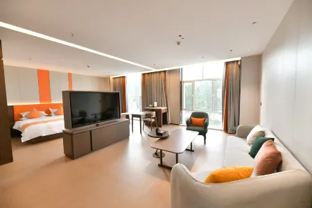 XI HAI BAN DAO RESORT HOTEL Отели рядом с достопримечательностью «Народная больница Боху»