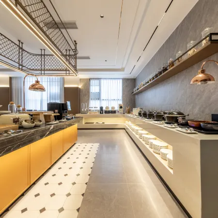 Homeinn Plus Oxygen-enriched Hotel (Shigatse Jilin South Road)