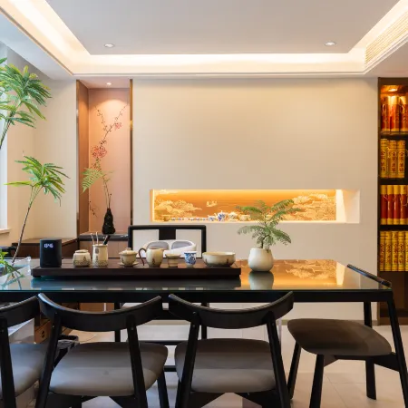 Putuo Mountain Island Homestay (Puji Zen Temple)