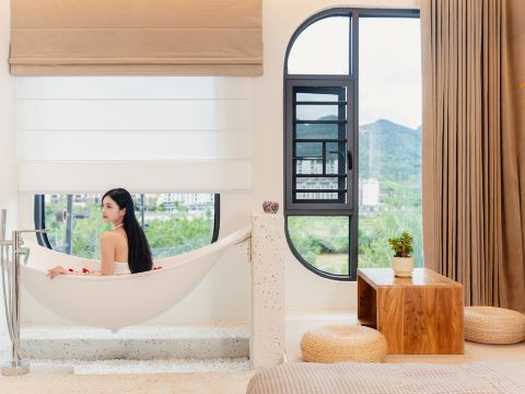 Libo Sanyu Nanting · La Mere Ancienne · Designer Private Hot Spring Resort Villa (Ancient Town)