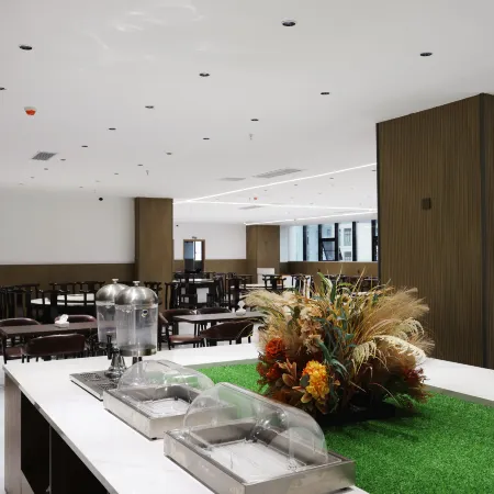 Chengle Grand Hotel (Rongjiang County People's Hospital)