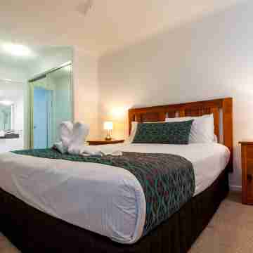 The Mirage Resort Alexandra Headland Rooms