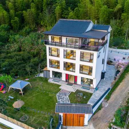 Yiyan  Gengdu  Jian  Homestay Отели рядом с достопримечательностью «Shanhuling»