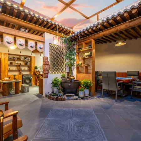 Floral Hotel·Guangxi Wellness Courtyard Homestay (Pingyao Ancient City Branch)