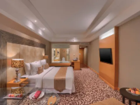 Wyndham Surabaya Hotels in Genteng
